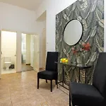 Spacious 2br In Old Town With Balcony By Easybnb Premium Apartment