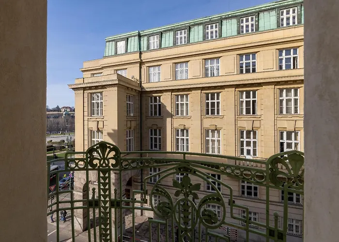 Spacious 2Br Apartment In Old Town With Balcony By Easybnb Premium Praga