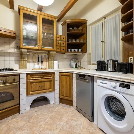 Spacious 2-Bedroom Apartment In Old Town By Easybnb * Praga