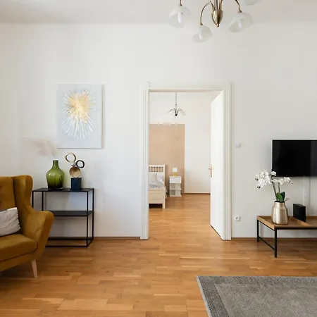 Apartament Spacious 2-Bedroom Apartment In Old Town By Easybnb Praga